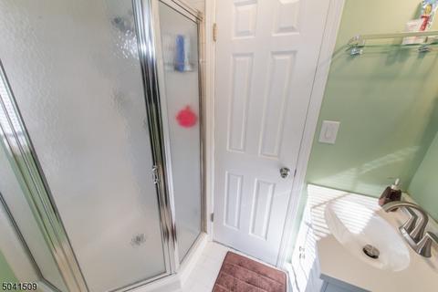 48 Tanager Ct, Wayne, NJ 07470 photo 14