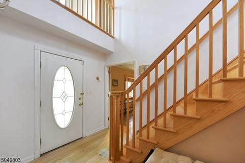 30 Knoll Rd, Wayne, NJ 07470 photo 4