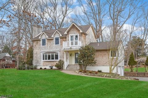 30 Knoll Rd, Wayne, NJ 07470 photo 1