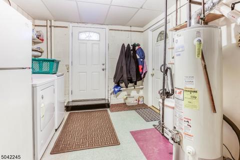 90 Oldham Rd, Wayne, NJ 07470 photo 17