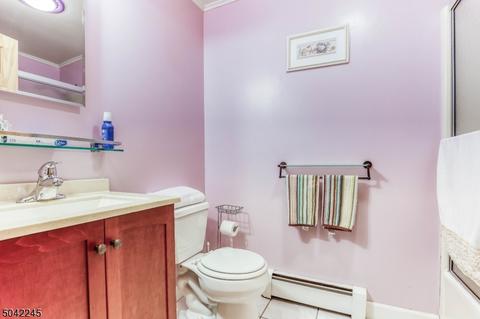 90 Oldham Rd, Wayne, NJ 07470 photo 14
