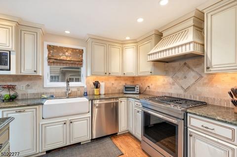 11 Elm Pl, Summit, NJ 07901 photo 18