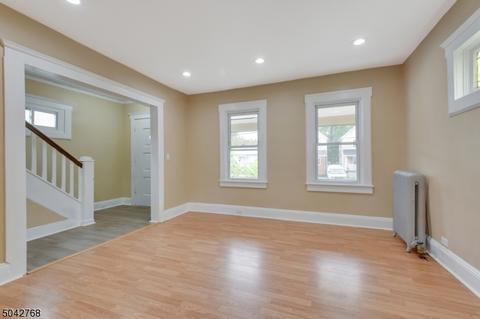151 E 7th Ave, Roselle, NJ 07203 photo 2