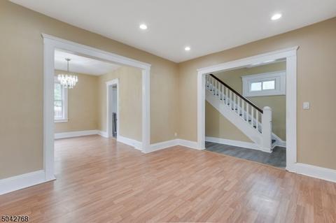 151 E 7th Ave, Roselle, NJ 07203 photo 1