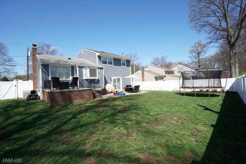 87 Emerson Rd, Clark, NJ 07066 photo 23
