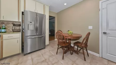 51 Rande Dr, Wayne, NJ 07470 photo 9