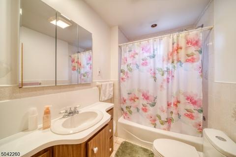 118 Park Ln, Wayne, NJ 07470 photo 11