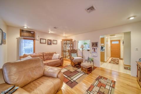 118 Park Ln, Wayne, NJ 07470 photo 12
