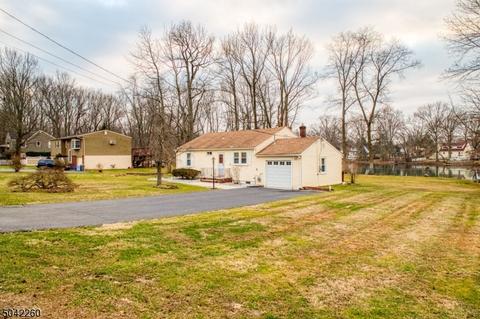 118 Park Ln, Wayne, NJ 07470 photo 3