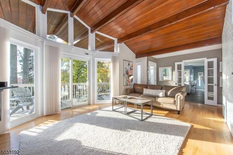 44 Swiss Ter, Wayne, NJ 07470 photo 3