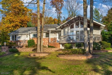 44 Swiss Ter, Wayne, NJ 07470 photo 1