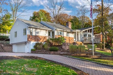 44 Swiss Ter, Wayne, NJ 07470 photo 2