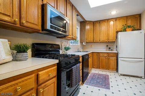 32 Lawrence Rd, Wayne, NJ 07470 photo 7