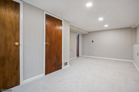32 Lawrence Rd, Wayne, NJ 07470 photo 15