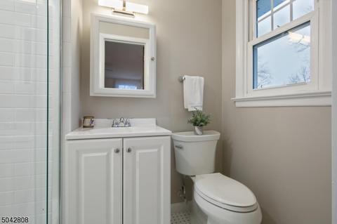 32 Lawrence Rd, Wayne, NJ 07470 photo 11