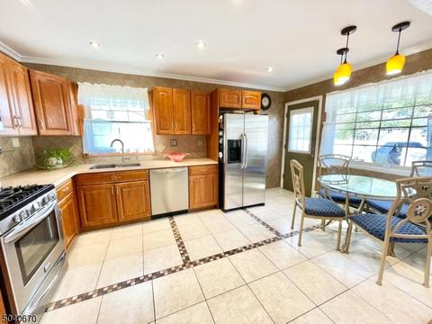 376 Meisel Ave, Springfield, NJ 07081 photo 13