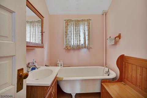 37 Corey Ln, Mendham, NJ 07945 photo 7