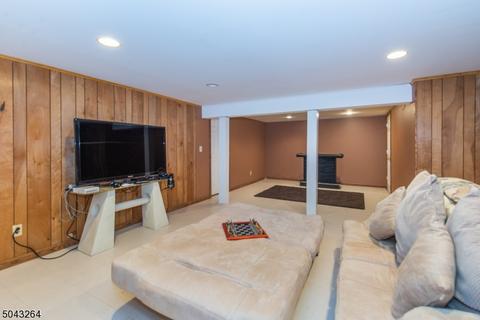 7 Bourbon St, Wayne, NJ 07470 photo 18