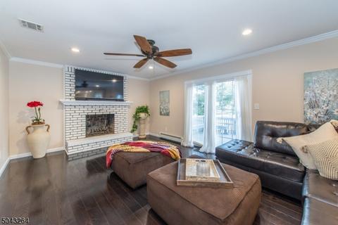 7 Bourbon St, Wayne, NJ 07470 photo 5
