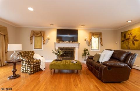 21 Freeman Pl, Nutley, NJ 07110 photo 5