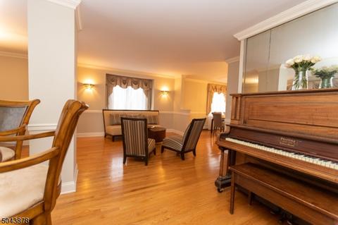 21 Freeman Pl, Nutley, NJ 07110 photo 10