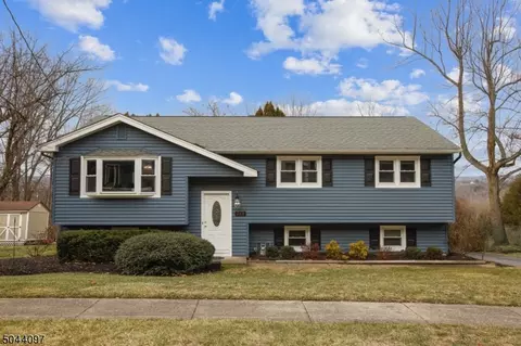 263 Crescent Rd, Wanaque, NJ 07465 photo 1