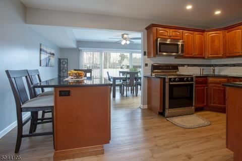 322 1st St, Middlesex, NJ 08846 photo 7
