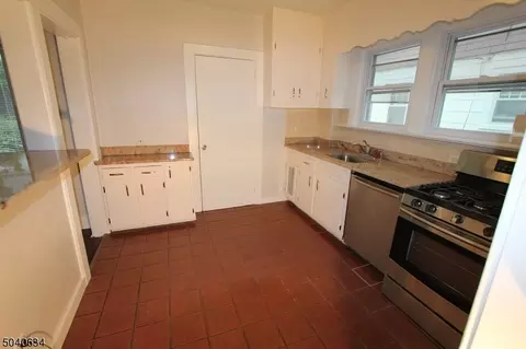 43 Berkeley Pl, Bloomfield, NJ 07003 photo 5