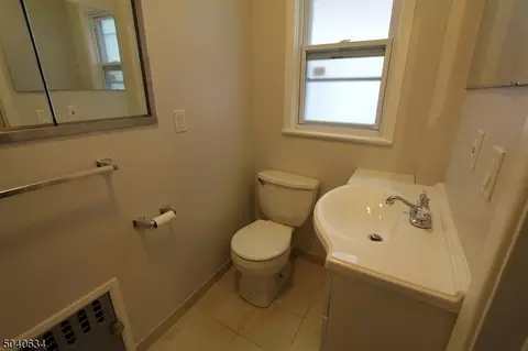 43 Berkeley Pl, Bloomfield, NJ 07003 photo 6