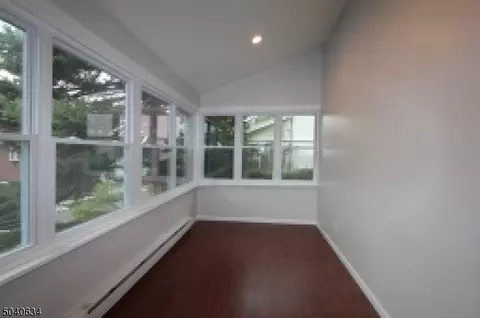 43 Berkeley Pl, Bloomfield, NJ 07003 photo 3