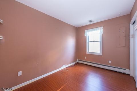 8 Ferndale Rd, Wayne, NJ 07470 photo 14