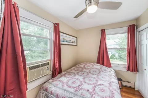 136 Monroe St, Haskell, NJ 07420 photo 14