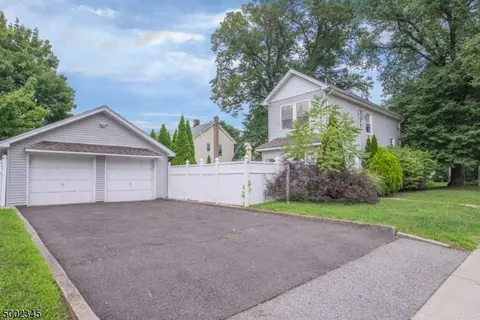 136 Monroe St, Haskell, NJ 07420 photo 3