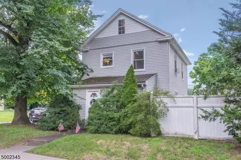 136 Monroe St, Haskell, NJ 07420 photo 1