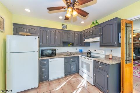 483 Forest Ave, Paramus, NJ 07652 photo 11