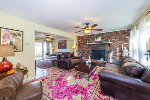 483 Forest Ave, Paramus, NJ 07652 photo 3