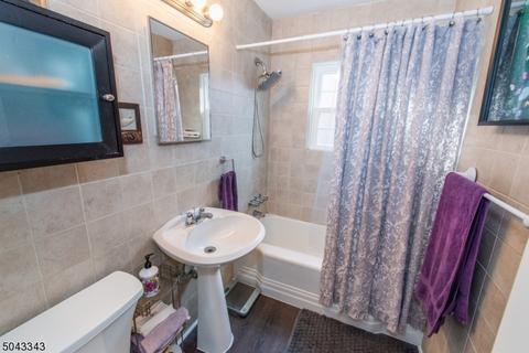 483 Forest Ave, Paramus, NJ 07652 photo 15