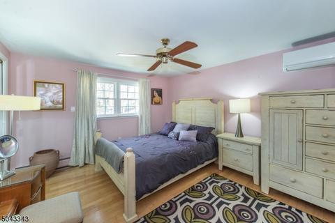 483 Forest Ave, Paramus, NJ 07652 photo 19