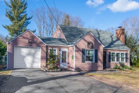 483 Forest Ave, Paramus, NJ 07652 photo 2