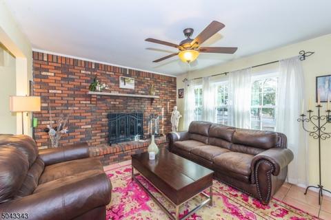 483 Forest Ave, Paramus, NJ 07652 photo 4