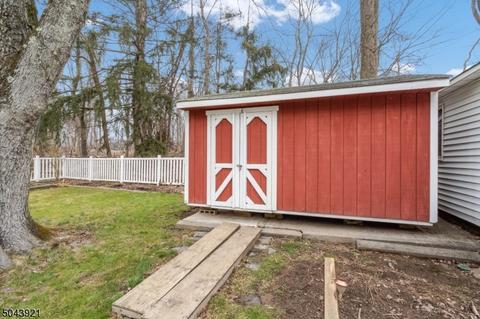 28 Edgemont Cres, Wayne, NJ 07470 photo 23