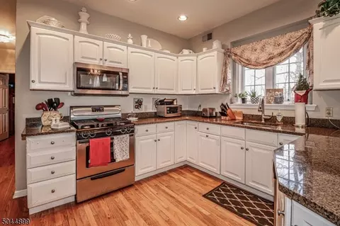 14 Crabapple Cv, Hampton, NJ 08827 photo 11