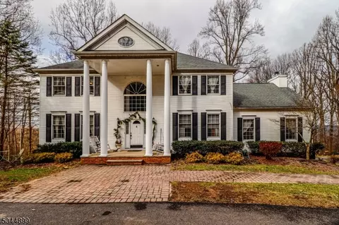 14 Crabapple Cv, Hampton, NJ 08827 photo 1