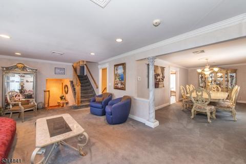 45 Mandon Dr, Wayne, NJ 07470 photo 9