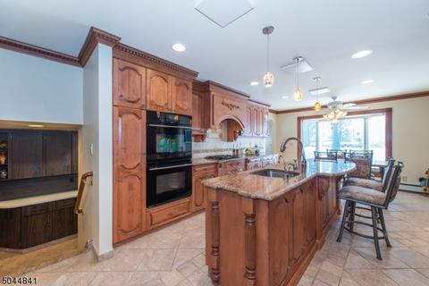 45 Mandon Dr, Wayne, NJ 07470 photo 2