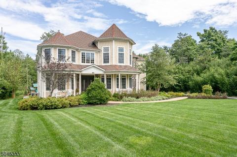 60 E Oak St, Basking Ridge, NJ 07920 photo 1