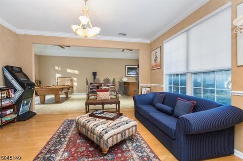 56 Atherton Ct, Wayne, NJ 07470 photo 11