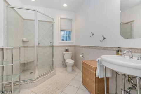 56 Atherton Ct, Wayne, NJ 07470 photo 20