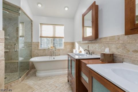 56 Atherton Ct, Wayne, NJ 07470 photo 14