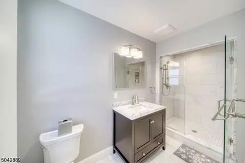 133 Macdonald Dr, Wayne, NJ 07470 photo 17